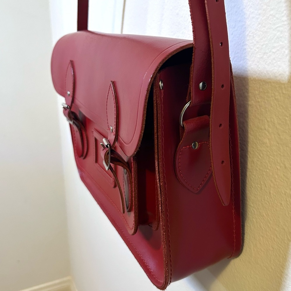 Cambridge Satchel Company 14 Inch Satchel in Red leather messenger bag academia - Picture 4 of 12